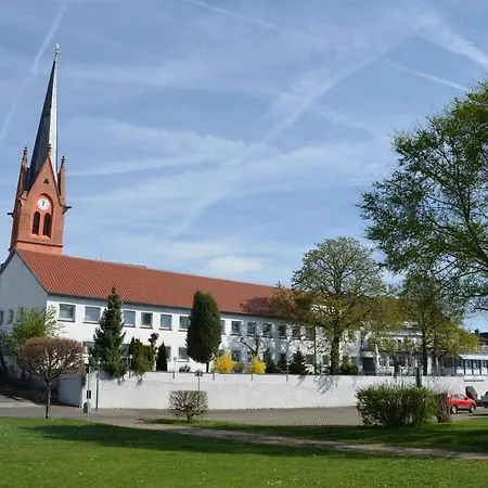 Hotel Restaurant Zum Schiffchen 3*